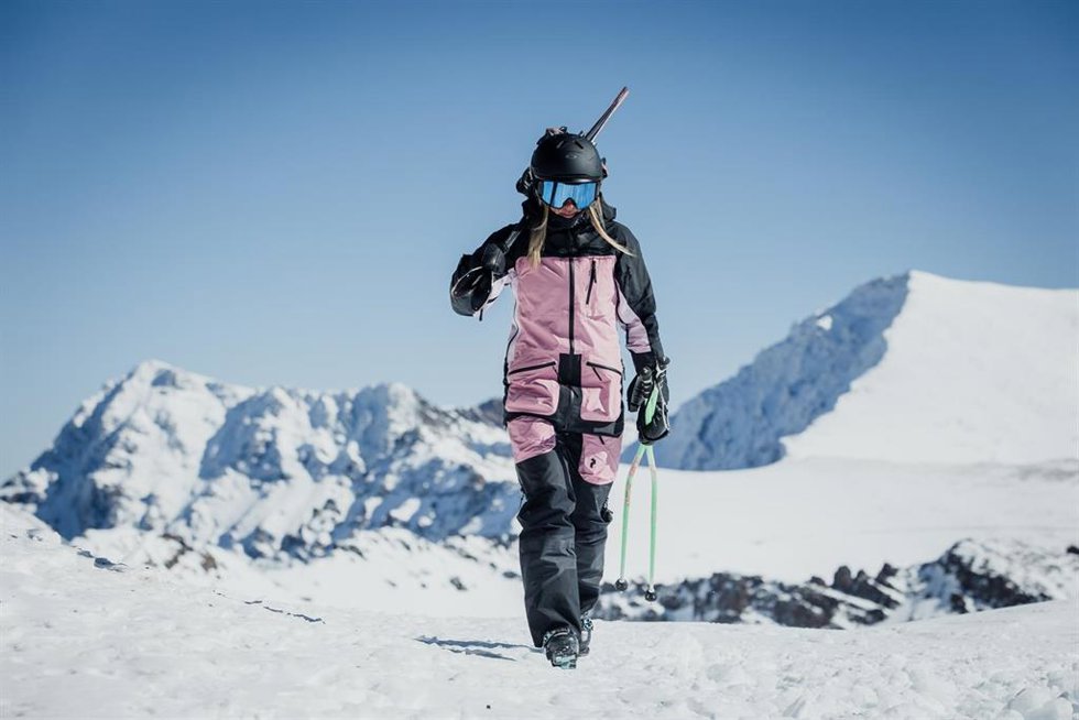 Archivo - Sierra Nevada lanza la campaña de venta anticipada para la temporada de invierno 2023/2024