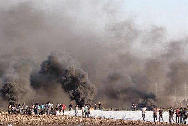 September 15, 2023, Gaza, Palestine: Palestinians protesters gather along the Israel-Gaza border east of Gaza City during the demonstration. The Palestinian factions organized demonstrations along the border fence between the Gaza Strip and Israel against