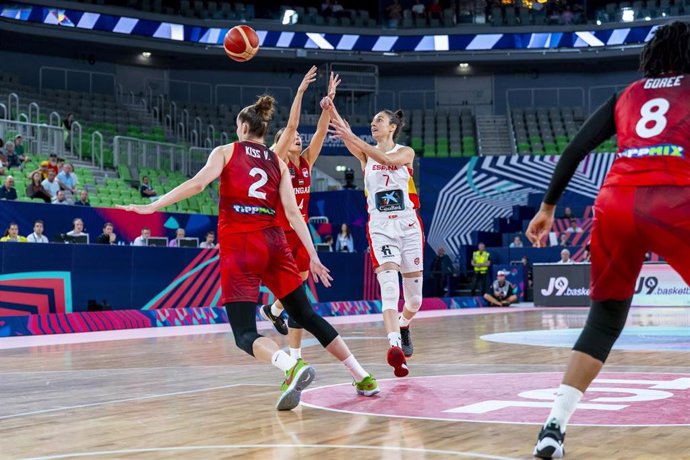 Archivo - Alba Torrens durante un partido en el Eurobasket de 2023