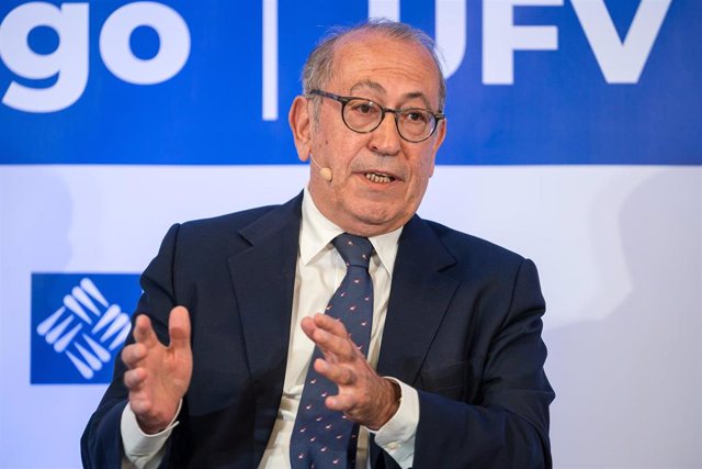 Archivo - El expresidente del PSE y ex parlamentario vasco, Nicolás Redondo, participa en una nueva sesión del Aula de Liderazgo AIE-UFV, en la Universidad Francisco de Vitoria, a 20 de abril de 2023, en Madrid (España).