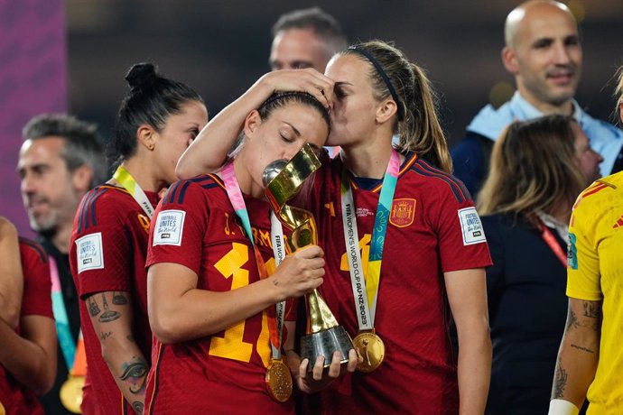 Alexia Putellas and Irene Paredes of Spain celebrate the victory with the World Champions trophy during the FIFA Women's World Cup Australia & New Zealand 2023 Final football match between Spain and England at Accor Stadium on August 20, 2023 in Sydney,