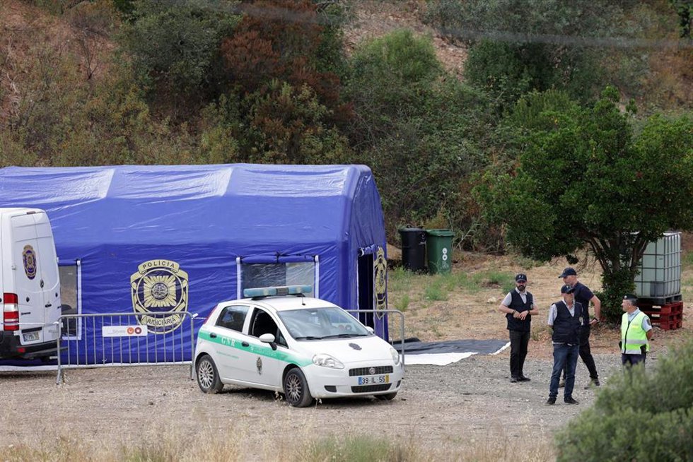 Archivo - Efectivos de la Policía Judicial portuguesa
