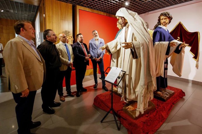 Inauguración de la exposición '10 años de Salud en Córdoba'.