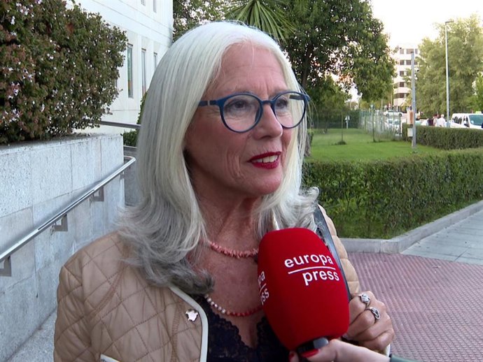 Isabel Jiménez, hermana de María Jiménez, ha visitado el plató de 'Y ahora Sonsoles'