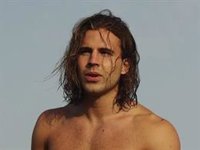 Daniel Sancho afronta un año de cárcel por una agresión en la calle José Abascal de 2019