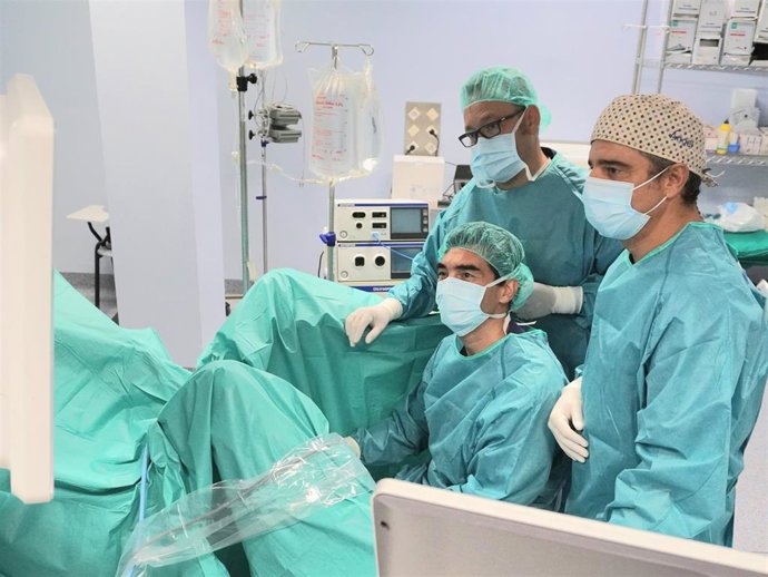 Uso de la técnica quirúrgica de la enucleación prostática con láser de holmio (HoLEP) para tratar la hiperplasia benigna de próstata(HBP) en Quirónsalud