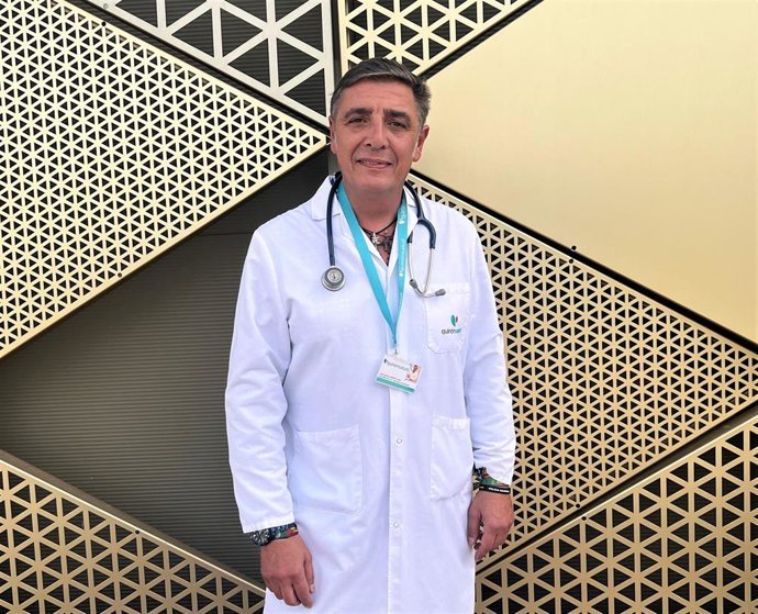 El doctor Jiménez Páez, geriatra del Hospital Quirónsalud Córdoba.
