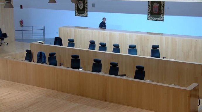 Archivo - Momento en el que los miembros de la oposición se han marchado en señal de protesta para no debatir los presupuestos de la Diputación para 2023.