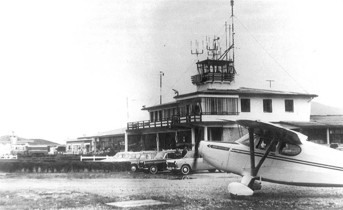 Aeropuerto de Bilbao en 1964