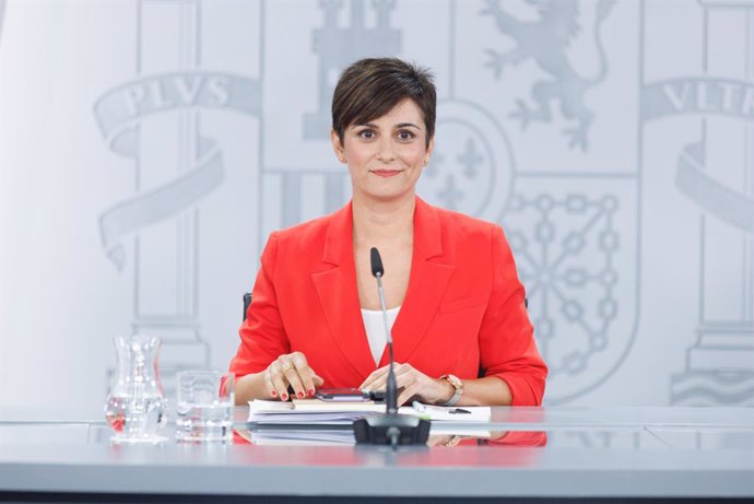 La ministra Portavoz y de Política Territorial en funciones, Isabel Rodríguez,  durante una rueda de prensa posterior a la reunión del Consejo de Ministros, en el Palacio de La Moncloa, a 12 de septiembre de 2023, en Madrid (España). El Consejo de Minis