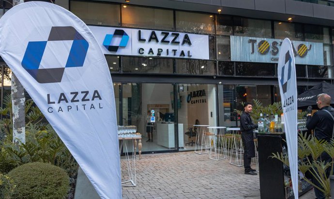 Oficina medellin lazza capital