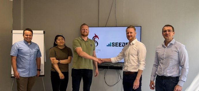 Dragon_eCommerce_Trading_GroupShot