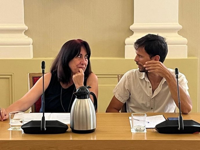 Los concejales de Unidas Podemos en el Ayuntamiento de Cáceres, Consuelo López y Álvaro Jaén