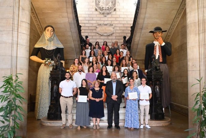 Un total de 36 auxiliares administrativos toman posesión como personal funcionario en el Ayuntamiento de Palma