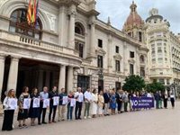 El Ayuntamiento de València condena "muy firmemente" los asesinatos machista de Orihuela y Castelló