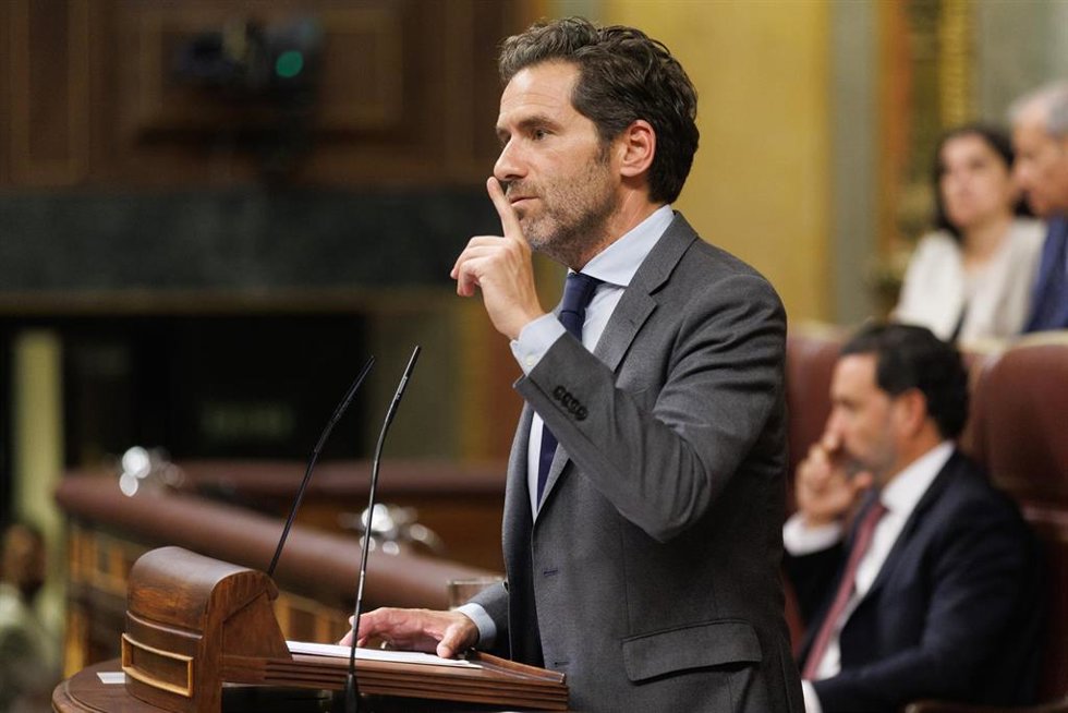 El vicesecretario de Cultura y Sociedad Abierta del Partido Popular y diputado, Borja Sémper, interviene durante una sesión plenaria en la se aprueba el uso de las lenguas cooficiales en el Congreso de los Diputados, a 19 de septiembre de 2023, en Madri