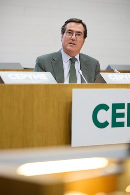 El presidente de la CEOE, Antonio Garamendi, interviene durante las jornadas de Cepyme sobre 'El reto de las vacantes en España'