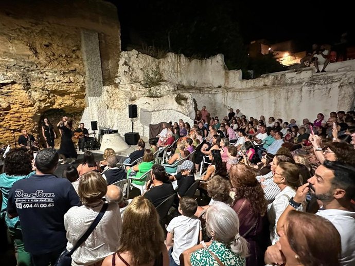 La Noche de San Miguel, con la que se cerró el programa, fue multitudinaria y la actividad más polifacética.