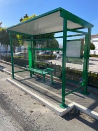 La Junta instala 72 marquesinas de autobuses en Huelva con una inversión de 584.350 euros