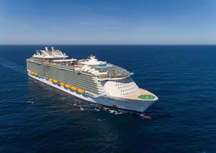 Royal Caribbean completa con éxito las pruebas con biocombustibles en Barcelona