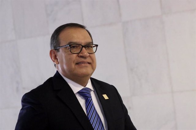 Archivo - El primer ministro de Perú, Alberto Otárola