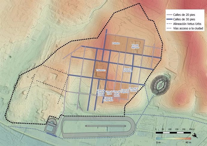 Imagen del plano de Italica con la localización del circo al este de la trama urbana de la ciudad adrianea