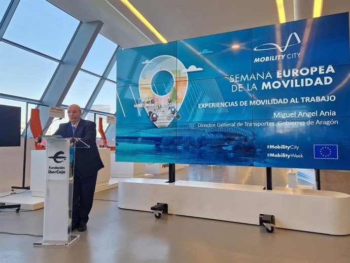 El director general de Transportes, Miguel Ángel Anía, en el Espacio Mobility City.