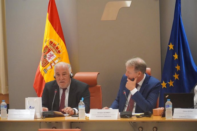 Reunión del Grupo de Alto Nivel sobre Seguridad Vial comunitario, reunido en Madrid, en los Servicios Centrales de la Dirección General de Tráfico