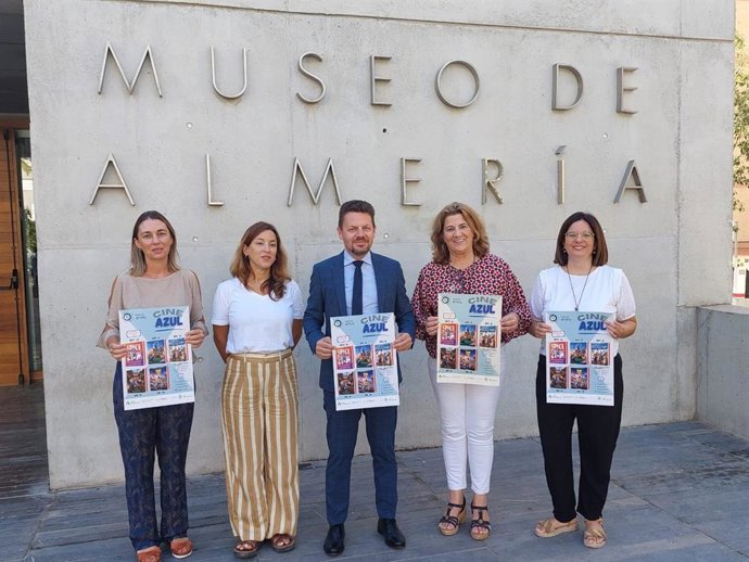 Presentación del ciclo 'Cine Azul' en el Museo de Almería