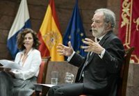 Economista Rivero Ceballos ve un "desastre" la economía canaria en el siglo XXI: "Esto va para atrás"