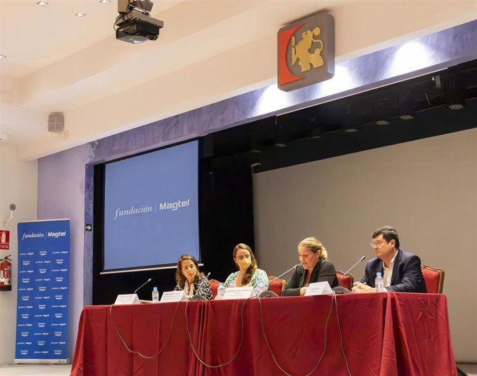 Autoridades en el transcurso de la jornada.