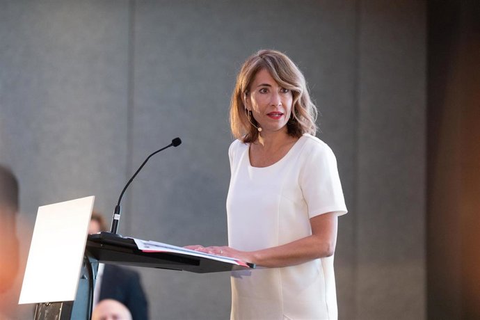 Archivo - La ministra de Transportes, Movilidad y Agenda Urbana, Raquel Sánchez, en una imagen de archivo.