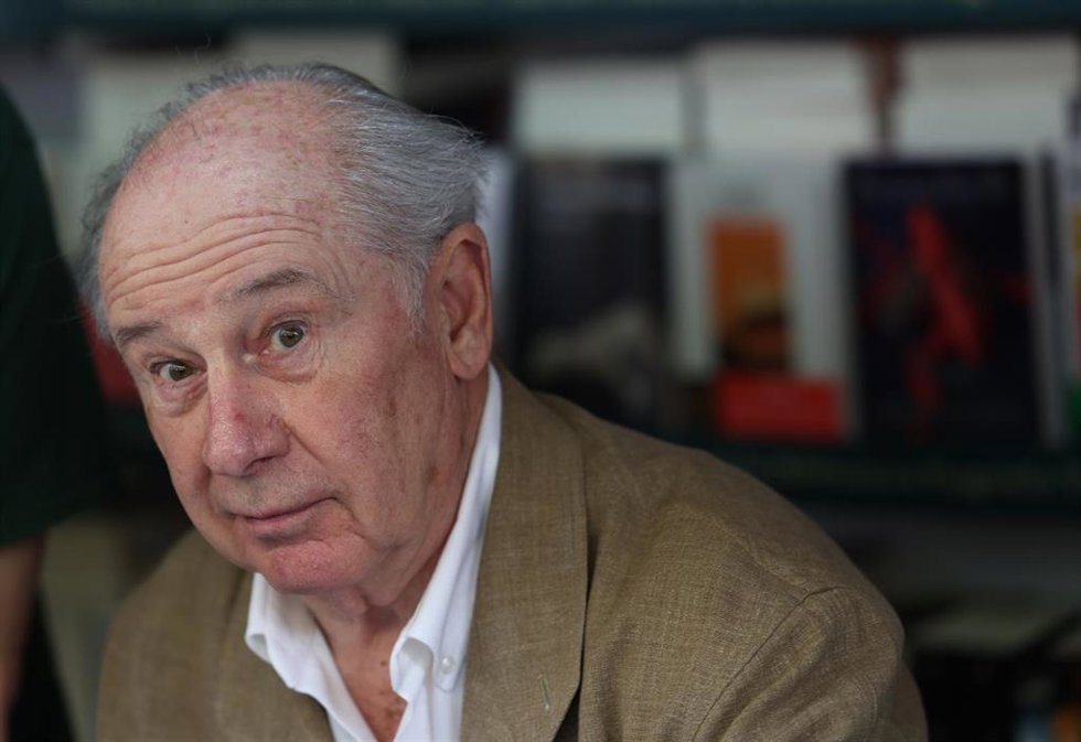 Archivo - El exvicepresidente del Gobierno de España Rodrigo Rato en la 82 Feria del Libro de Madrid, en el Parque del Retiro, a 3 de junio de 2023, en Madrid (España). La Feria del Libro se celebra anualmente con el fin de promover el libro, la lectur