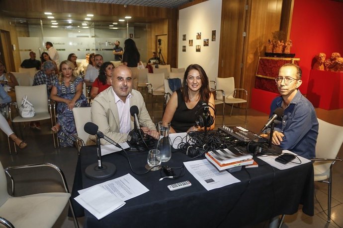 Ponentes del taller sobre 'El podcast en la estrategia de comunicación' impartido en la Fundación Cajasol.