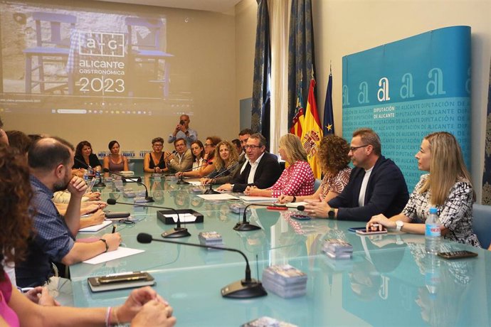 Alicante Gastronómica apuesta por la solidaridad en una edición con showcookings de 20 municipios alicantinos