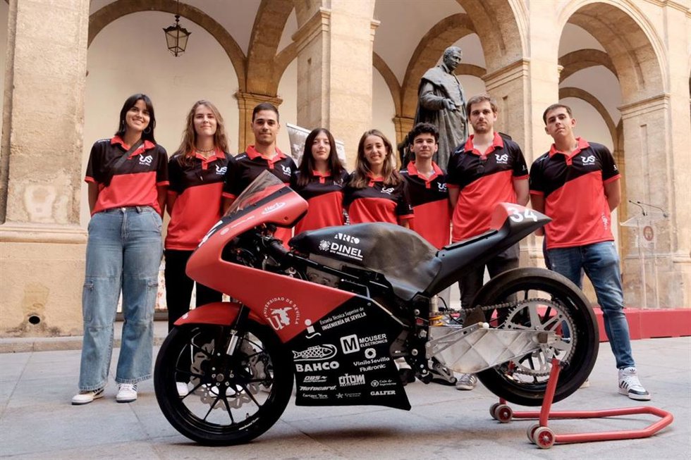 Presentación del segundo prototipo de motocicleta eléctrica por parte del equipo US Racing.