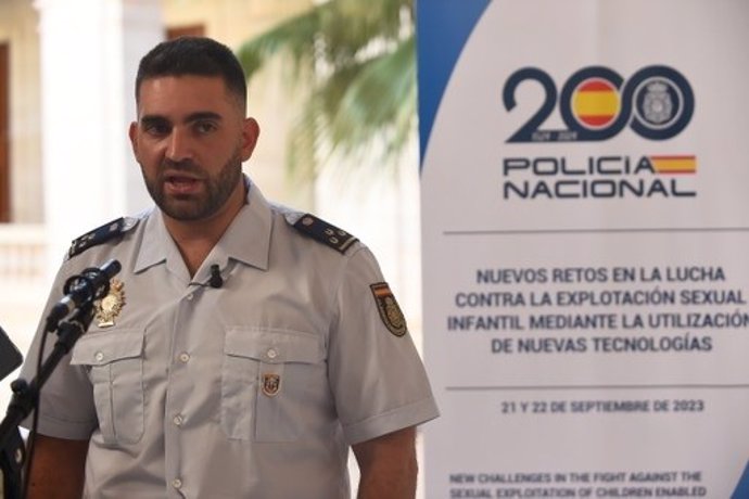 Javier Izquierdo de la Rosa es el jefe del Grupo de Protección al Menor de la Unidad Central de Ciberdelincuencia de la Policía Nacional