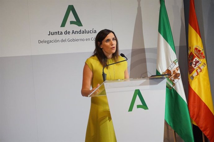 La delegada de Empleo, Empresa y Trabajo Autónomo de la Junta, María Dolores Gálvez.