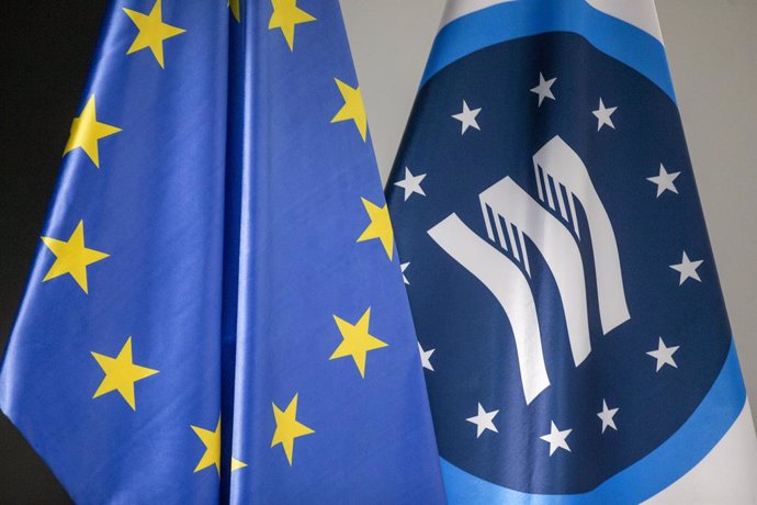 Archivo - The European flag and the Frontex flag pictured during a visit to Frontex operations, during a field visit to Poland, regarding the humanitarian emergency with Ukrainian refugees rising since the invasion of Ukraine by Russia, Tuesday 08 March