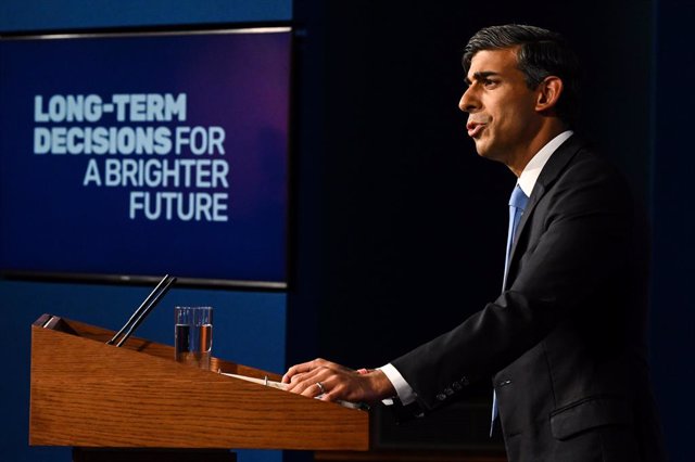 20 September 2023, United Kingdom, London: UK's Prime Minister Rishi Sunak delivers a speech on the plans for net-zero commitments in the briefing room at 10 Downing Street. Photo: Justin Tallis/PA Wire/dpa