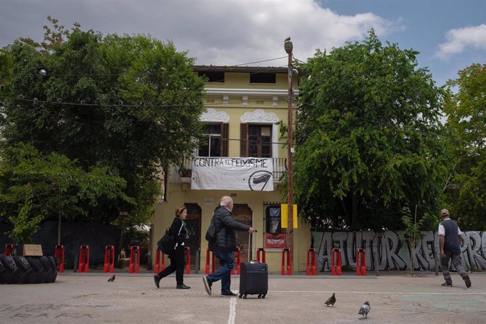 Archivo - Edificio okupado