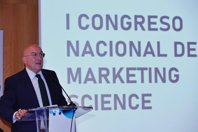 Jesús Julio Carnero en el I Congreso Nacional de Marketing Science