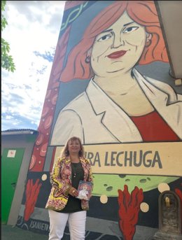 Laura Lechuga ya tiene su mural de Dones de Cincia: "Espero que mi imagen sirva de inspiración"