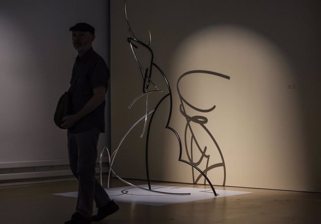 Una de las obras de la exposición sobre la vida y la obra de Andreu Alfaro: 'Andreu Alfaro. Dibuixar l'espai’, a 21 de septiembre de 2023, en Valencia, Comunidad Valenciana (España). 