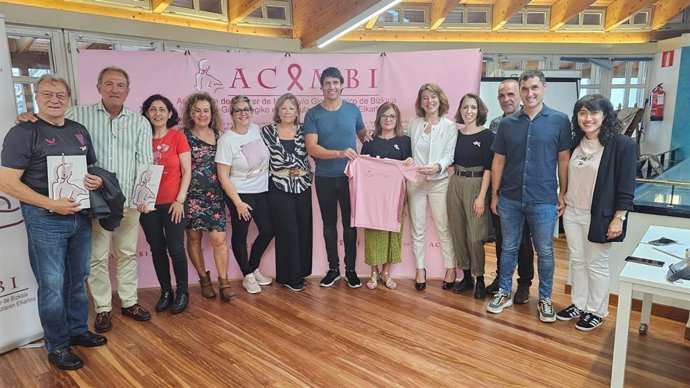 Presentación de la carrera / marcha solidaria contra el cáncer de mama.