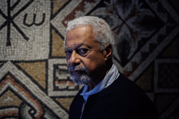 El Premio Nobel de Literatura 2021 Abdulrazak Gurnah durante una entrevista para Europa Press, en Hotel Villa Real, a 21 de septiembre de 2023, en Madrid (España). Abdulrazak Gurnah (Zanzíbar, Tanzania, 1948) es un escritor de novelas que vive en el Rei