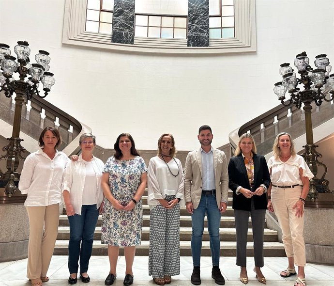 Igualtat i la Universitat de Valncia aborden línies d'acció comunes en matria d'igualtat, diversitat i violncia de gnere