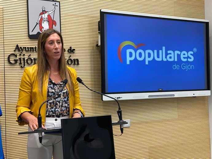 Archivo - Ángela Pumariega, primer teniente de alcalde y concejala de Economía, Empleo, Turismo e Innovación en el Ayuntamiento de Gijón.