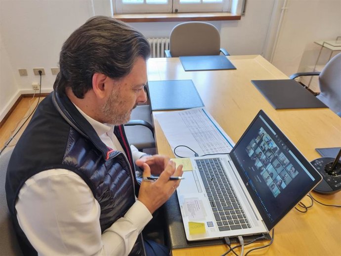 Archivo - La Secretaría Xeral da Emigración ha informado este viernes que el secretario Antonio Rodríguez Miranda ha asistido a las sesiones iniciales y telemáticas del programa Merlo, que es  desarrollado por la Fundación Ronsel y subvencionado por la 