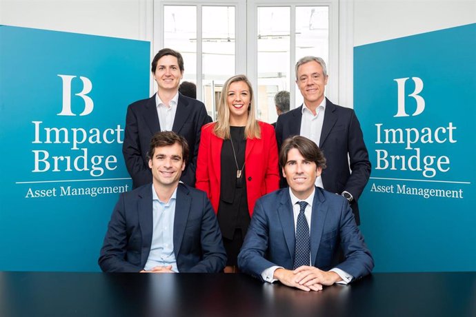 Impact Bridge anuncia la incorporación de Fernando Sanz-Pastor como portfolio manager y Florencia López André como responsable de compliance y gestión de riesgos.